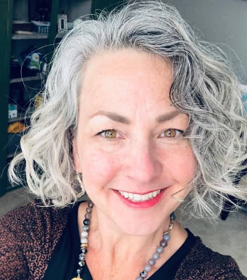 30 Examples of Transitioning To Gray Hair Top Styles for Women in 2022