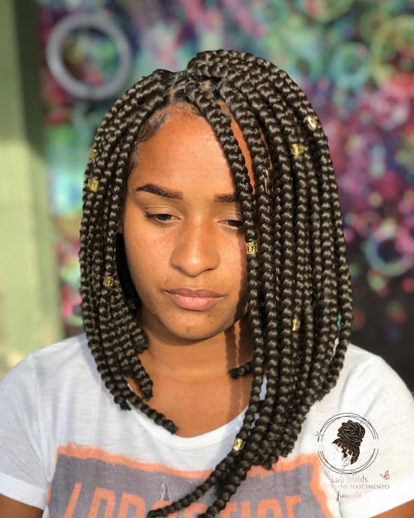 25 Lightweight Jumbo Box Braid Hairstyles That Are Cute