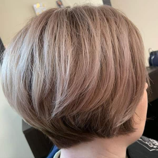 27 Youthful Short Haircuts for Women Over 50