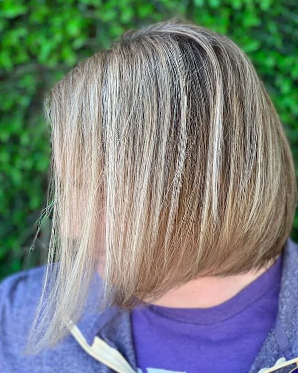 15 Classy Medium Hairstyles for Women Over 60 for a Youthful Look | Short- Haircut.Com
