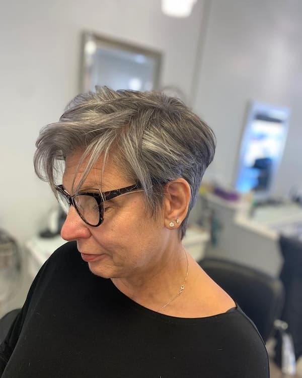 90 Gorgeous Short Hairstyles for Women over 50 to Try in 2023