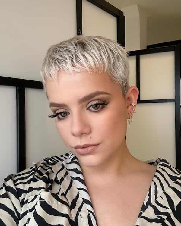 Simple Blonde Short Pixie Haircut