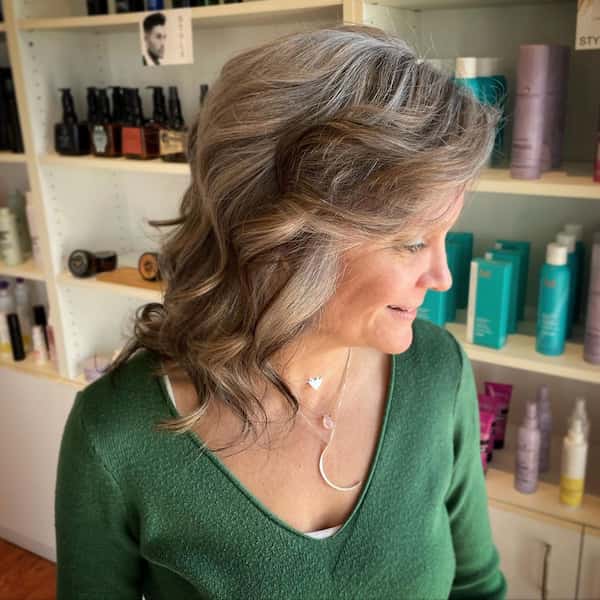 Textured Salt and Pepper Layered Hairstyle