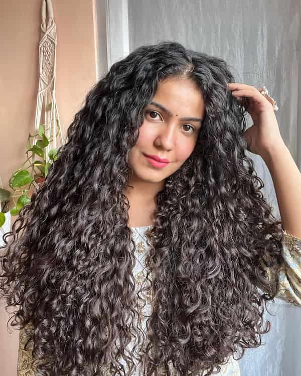 Thick Hair with Stretched-out Curls