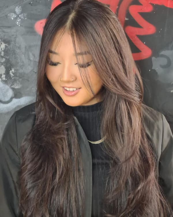 Long Butterfly Haircut with Long Waves