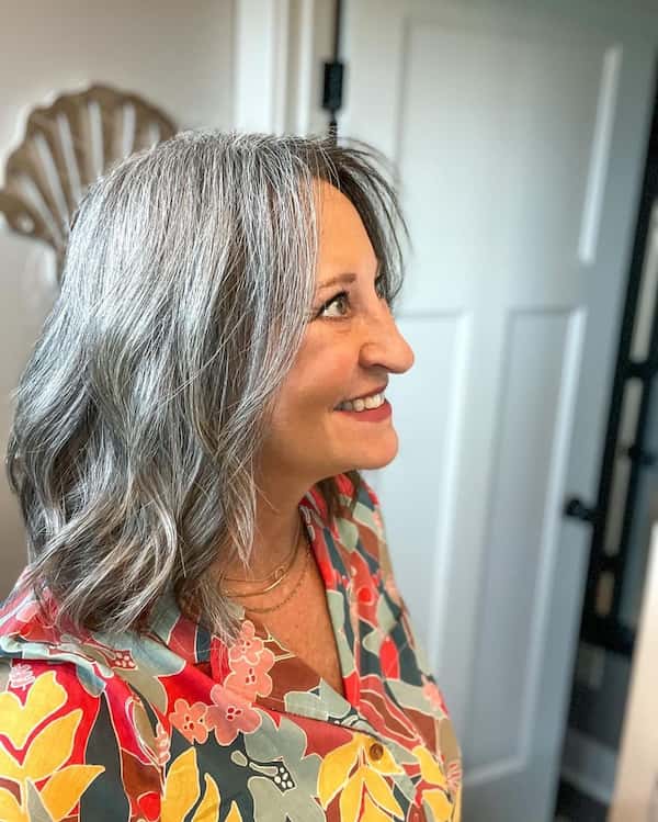 Simple Medium Length Gray Hair for Older Women