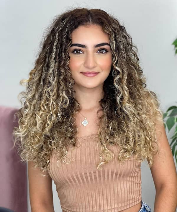 Balayage Curly Hair with Highlights