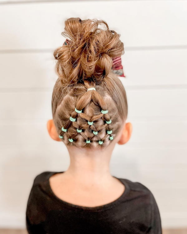 Cute Christmas Tree Hair with Ribbons