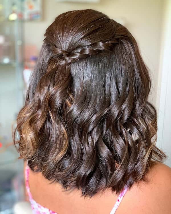 Cute Updo for Medium-Length Hairstyles