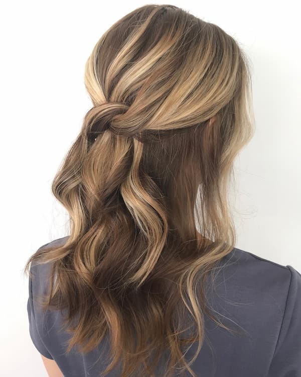 Gray Blonde Knotted Half Up Hairdo