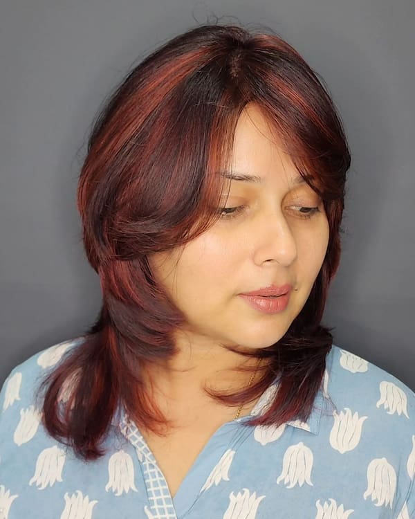 Mid-Length Mixed-Tone Butterfly Haircut
