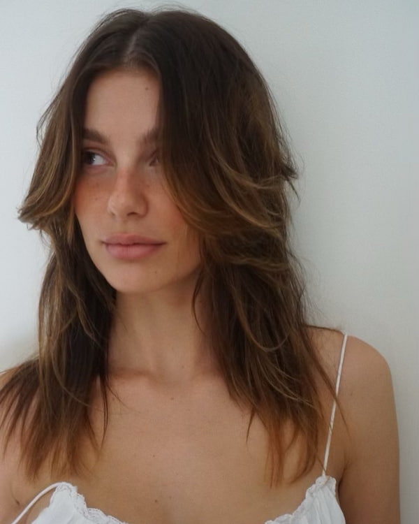 Sexy Layered Shag Haircut with Curtain Bangs