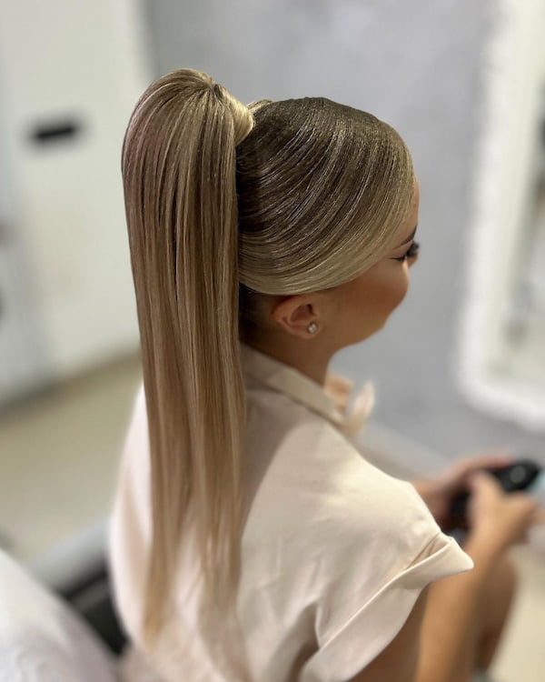 Tucked Straight Ponytail Hairstyle