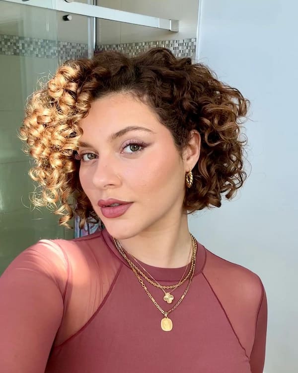 Side-Parted Curls for Short Hair