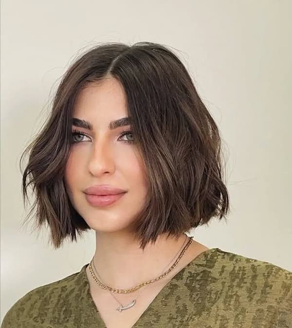 Statement Choppy Wavy Bob
