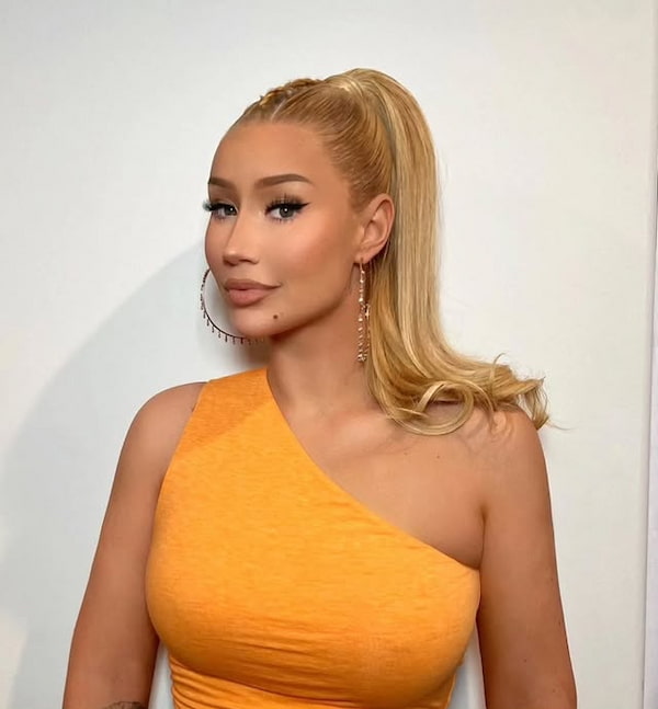 Mid-Length Blonde Ponytail 