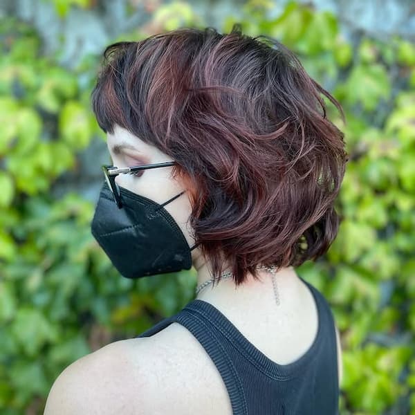 Mixed-Tone Shaggy Bob with Blunt Bangs&nbsp;