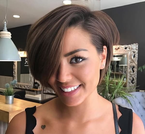 Side Banged Short Hair