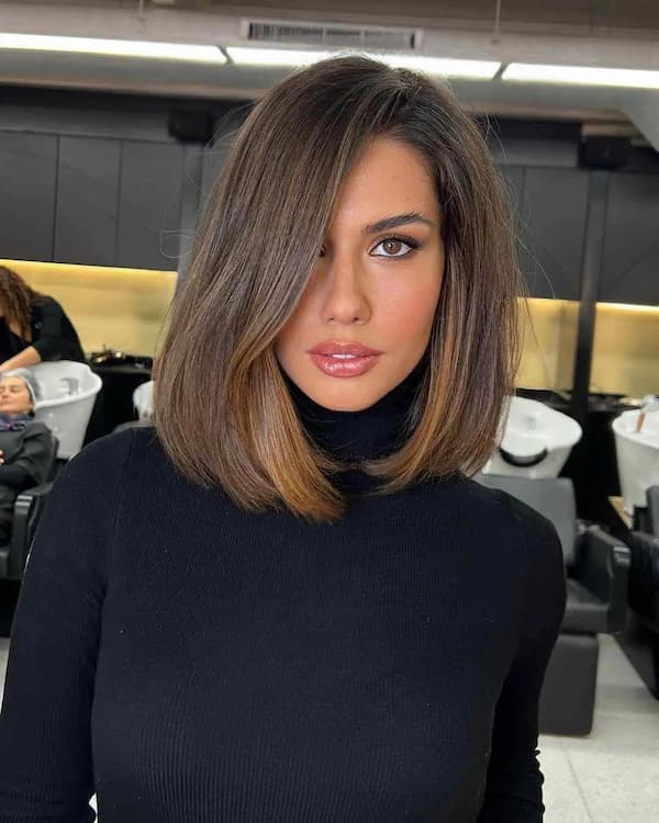 Sleek Side-Parted Lob