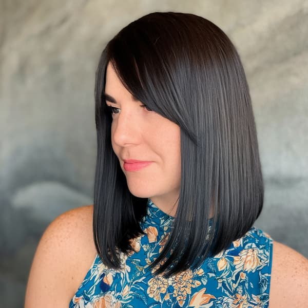 Chic Blunt Lob with Side-Swept Bangs