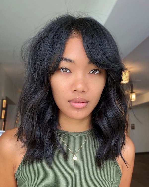 Black Lob with Side Bangs